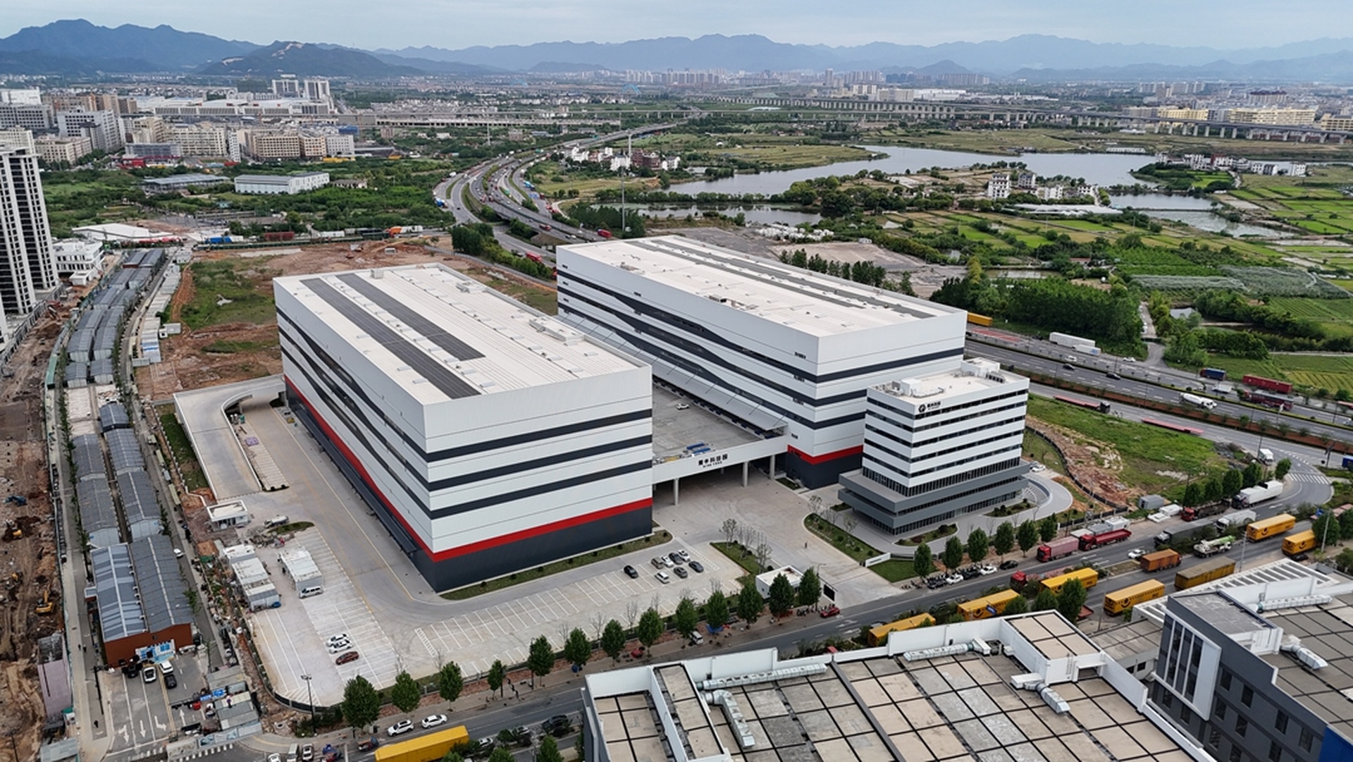 https://www.kaiserchinese.com//upload/article/202607/f5015a693034e3f260f2c37d6547089a.jpg